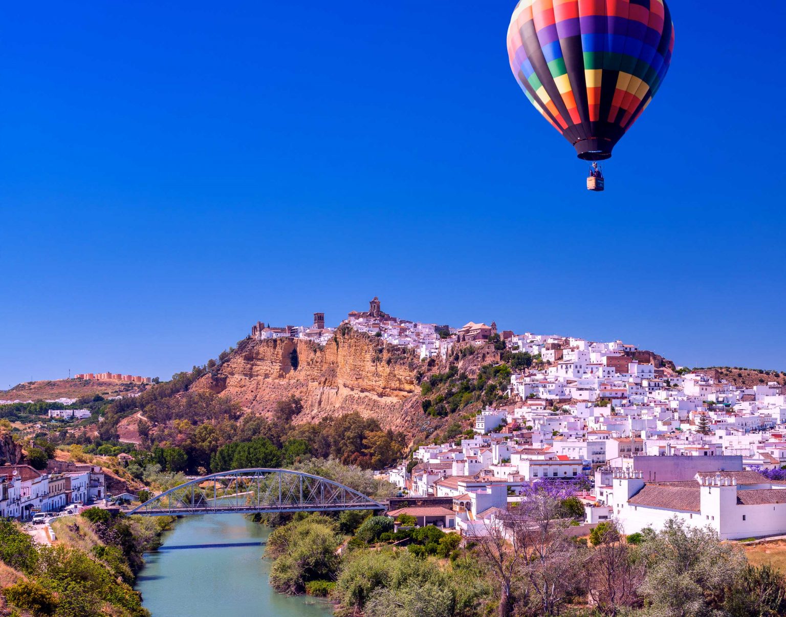Arcos de la Frontera en globo- Paseo en Globo por Cádiz con Globotur.